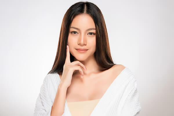 Twacha Moisturizing Red Wine Facial + Waxing