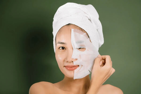 O3+ Whitening Facial With Power Mask